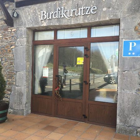 Burdi -Kurutze Pension Urquiola Екстериор снимка